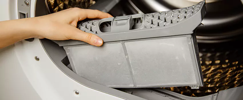 Signs Of A Clogged Dryer Lint Trap in Bradley, Illinois